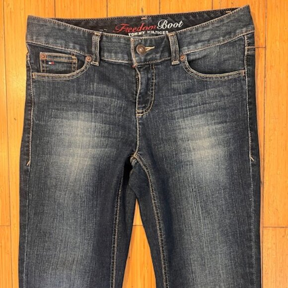TOMMY HILFIGER Women's Freedom Boot Jeans - Picture 2 of 10